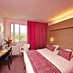 酒店 Logis Restaurant Aloe 莱塞比耶