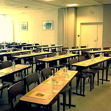 Logis Restaurant Aloe 莱塞比耶