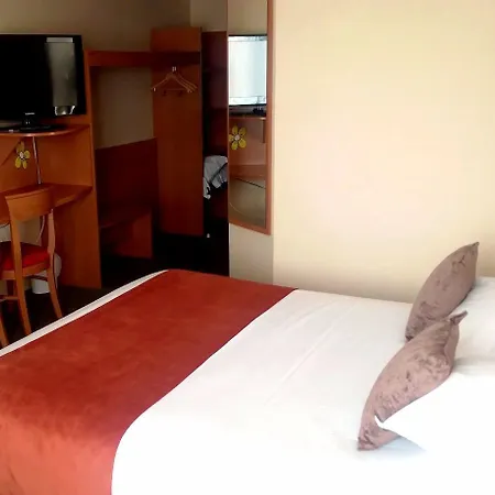 Logis Restaurant Aloe 莱塞比耶