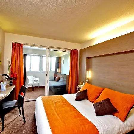 Hotel Logis Restaurant Aloe 3*