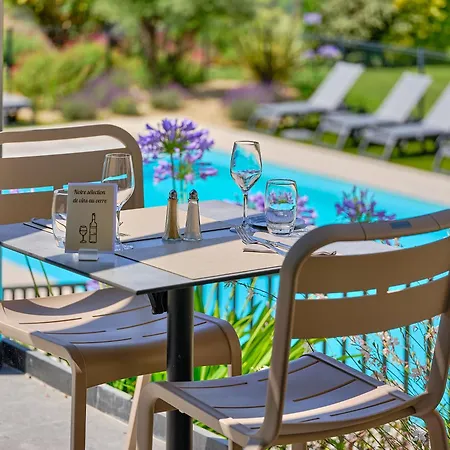 酒店 Logis Restaurant Aloe 莱塞比耶