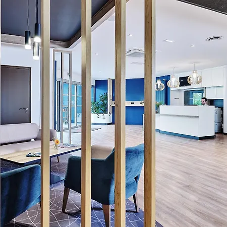 酒店 Logis Restaurant Aloe 3*