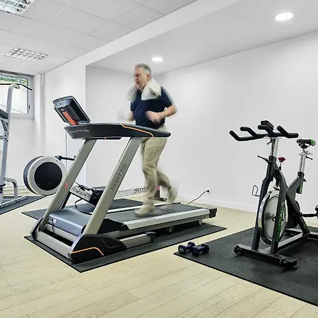 Logis Restaurant Aloe 莱塞比耶