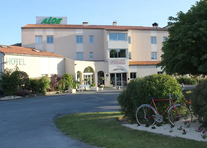 Logis Restaurant Aloe Hotel 3*