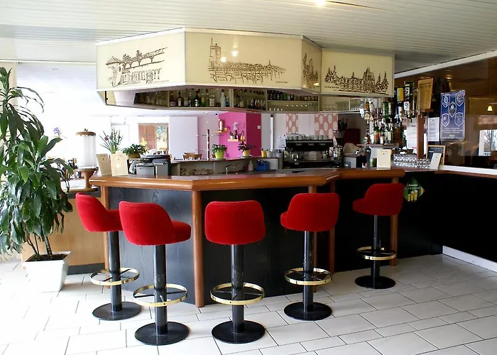 Hotel Logis Restaurant Aloe Les Herbiers