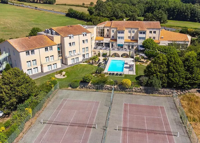 Szálloda Logis Restaurant Aloe Les Herbiers