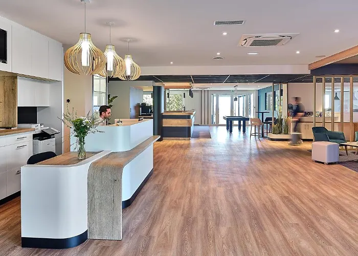 Szálloda Logis Restaurant Aloe