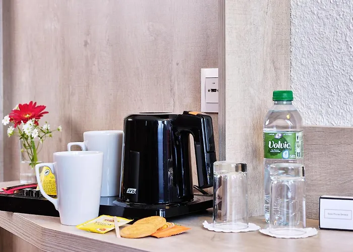 Szálloda Logis Restaurant Aloe Les Herbiers