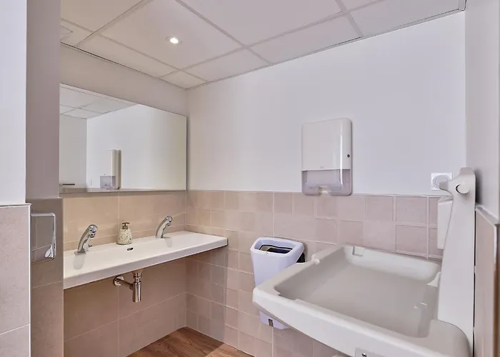 Hotel Logis Restaurant Aloe 3*