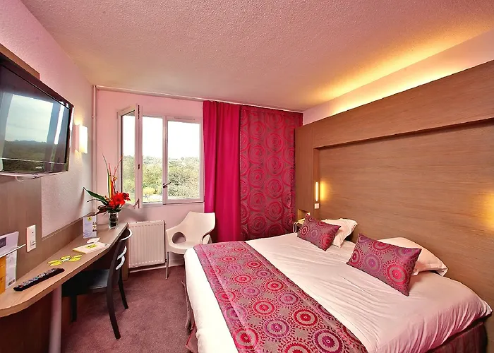 Szálloda Logis Restaurant Aloe Les Herbiers